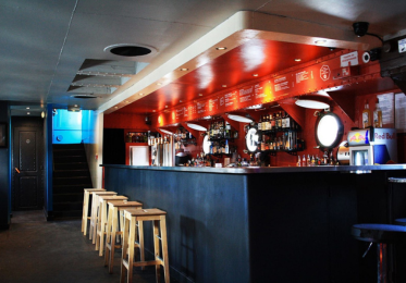 club péniche la marquise